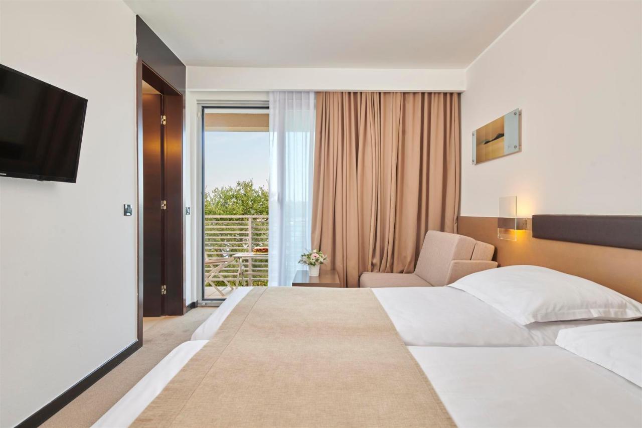 Hotel Molindrio Plava Laguna ポレッチ エクステリア 写真