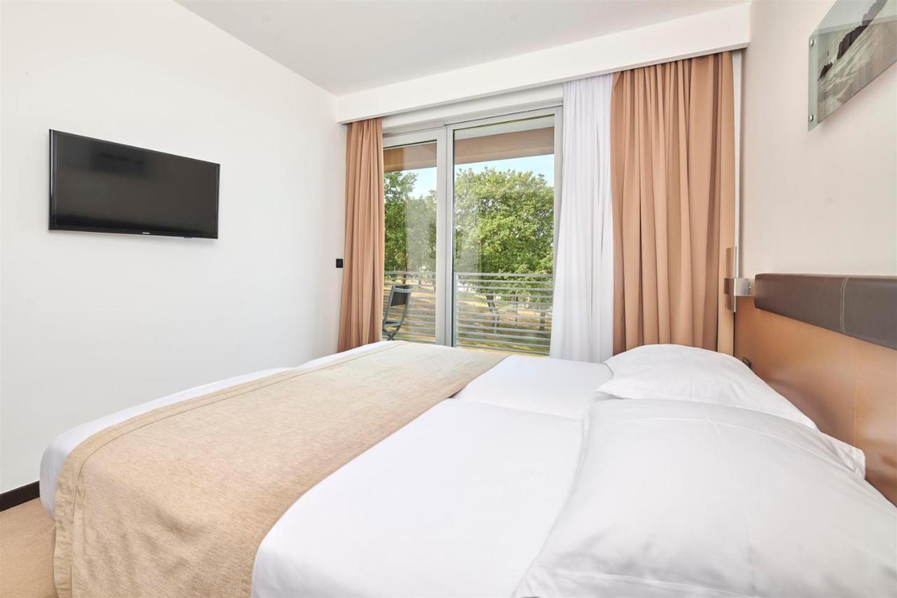 Hotel Molindrio Plava Laguna ポレッチ エクステリア 写真