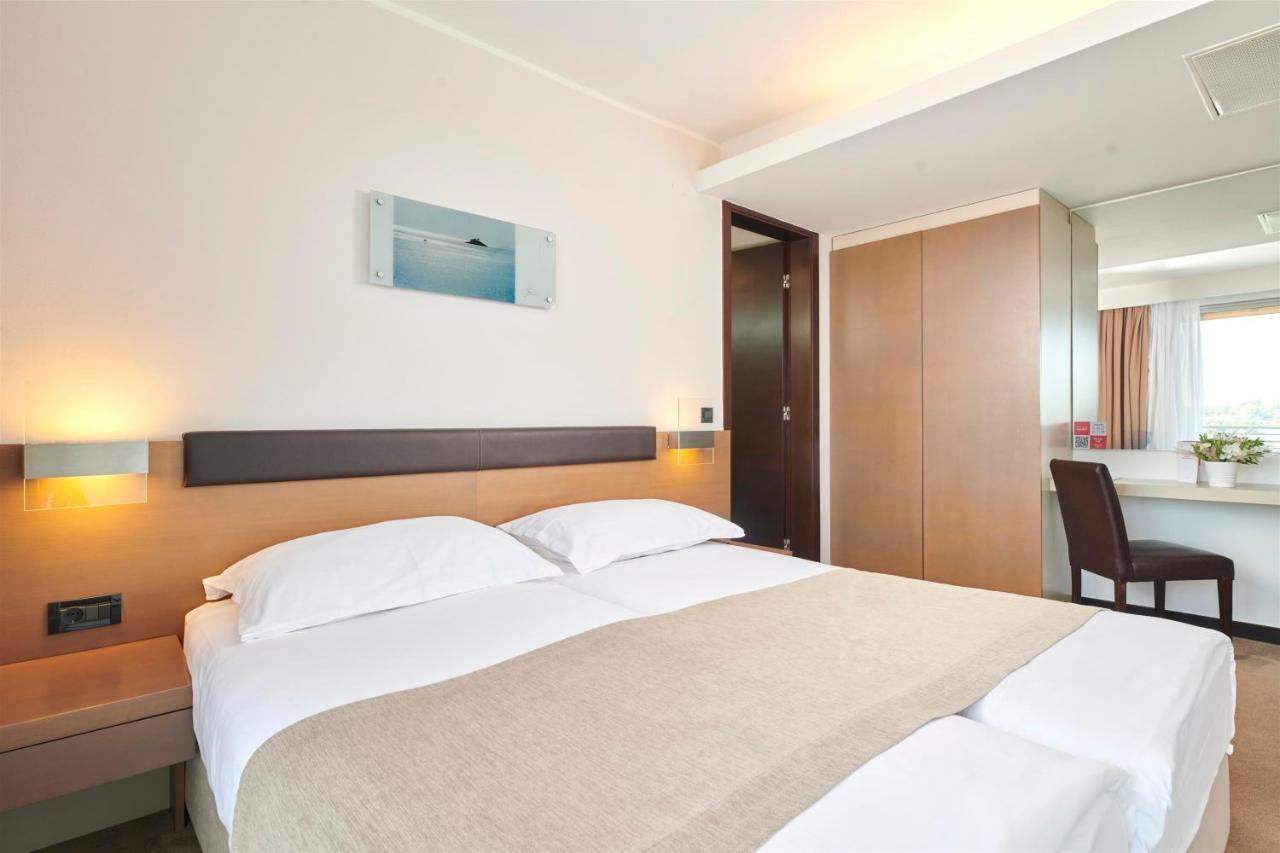 Hotel Molindrio Plava Laguna ポレッチ エクステリア 写真